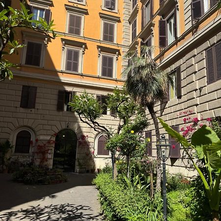 Appartamento Larisarooms Roma Esterno foto
