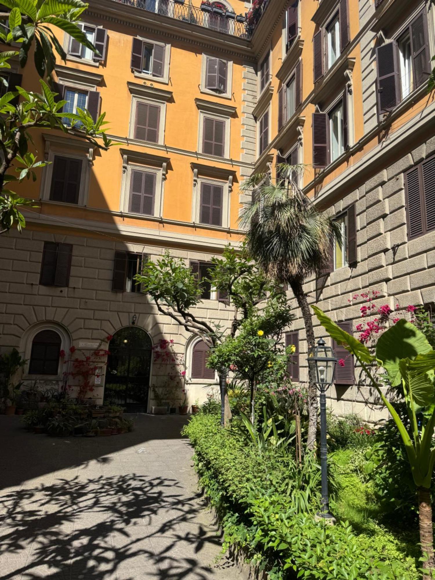 Appartamento Larisarooms Roma Esterno foto