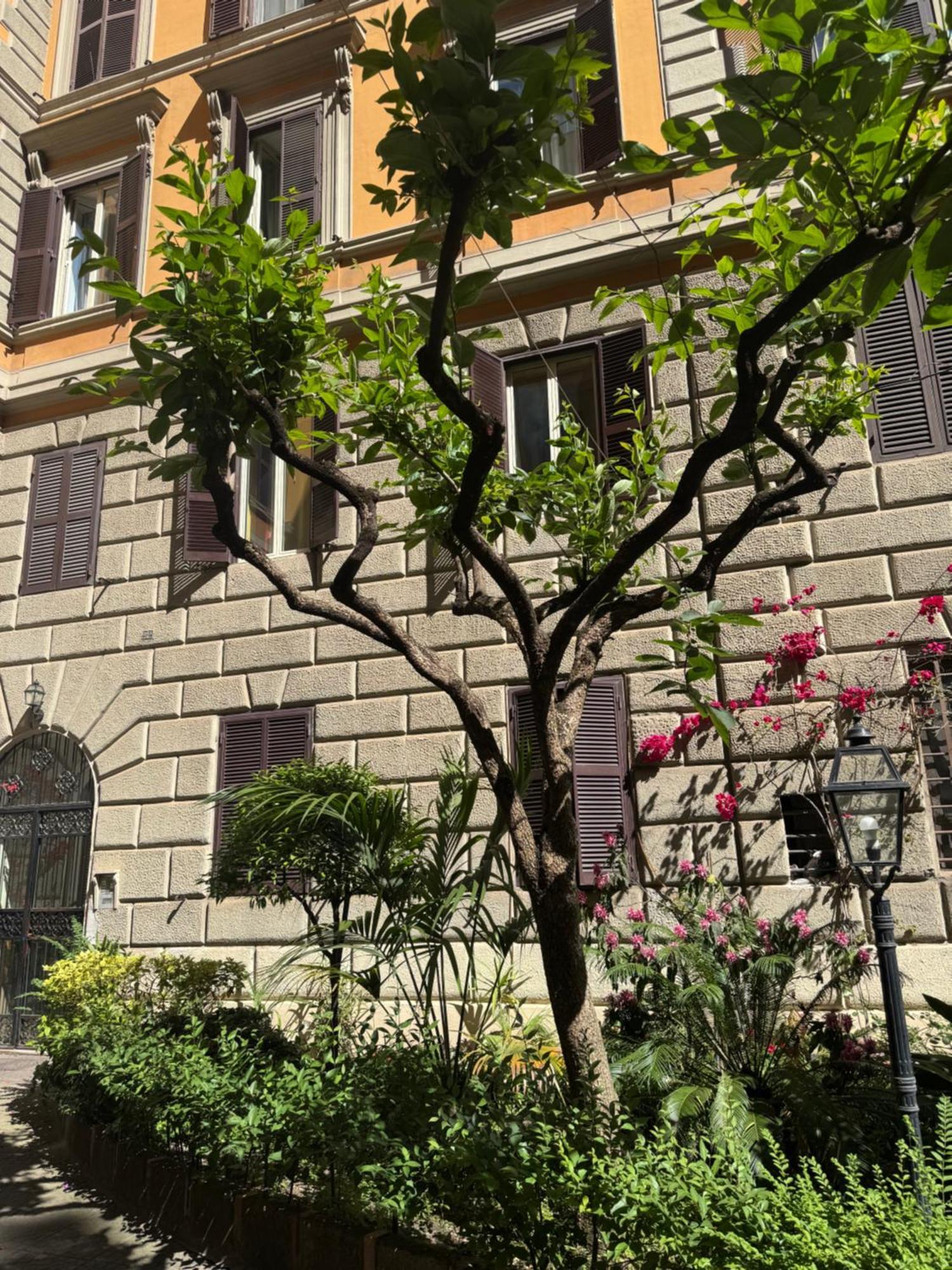 Appartamento Larisarooms Roma Esterno foto