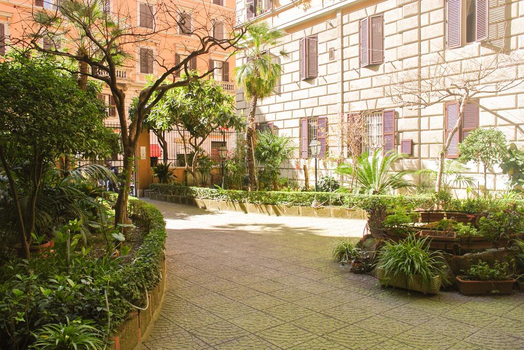 Appartamento Larisarooms Roma Esterno foto